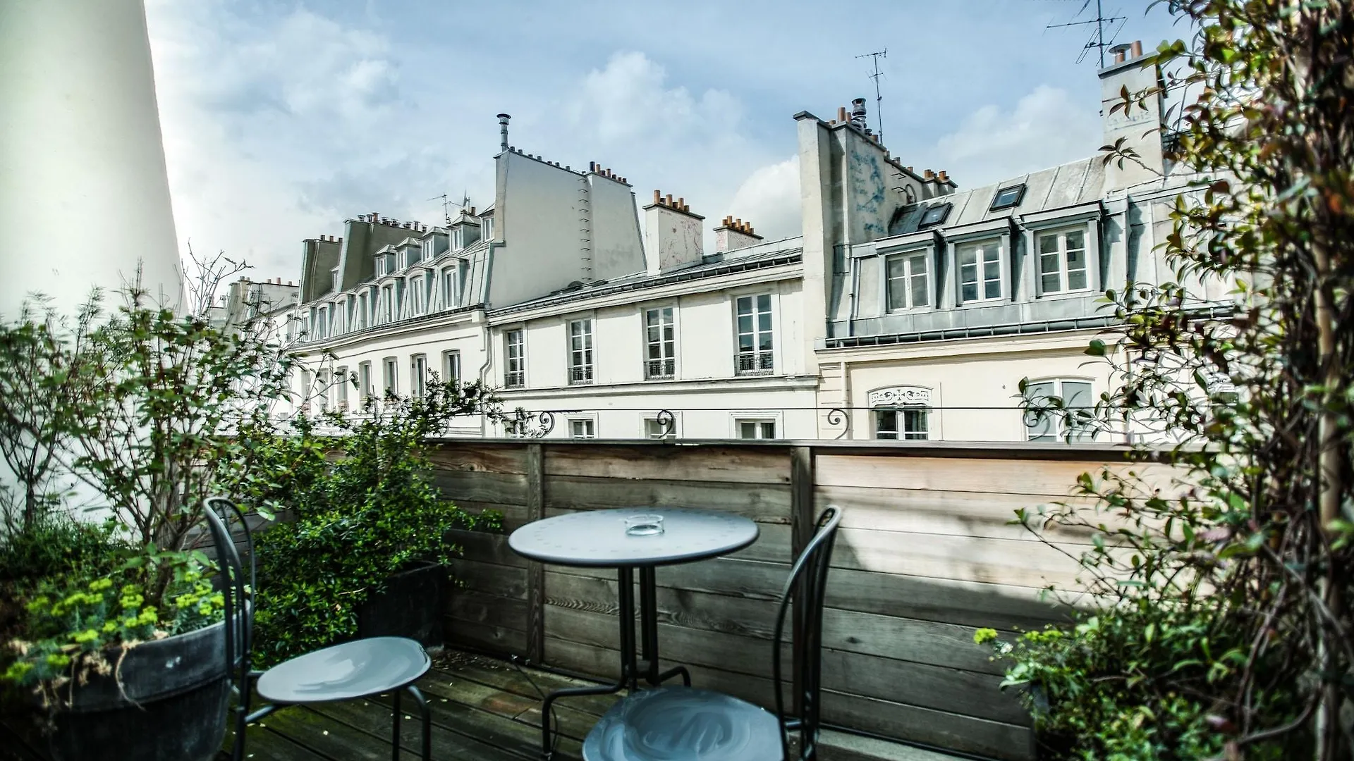 Hotel Les Theatres Paris