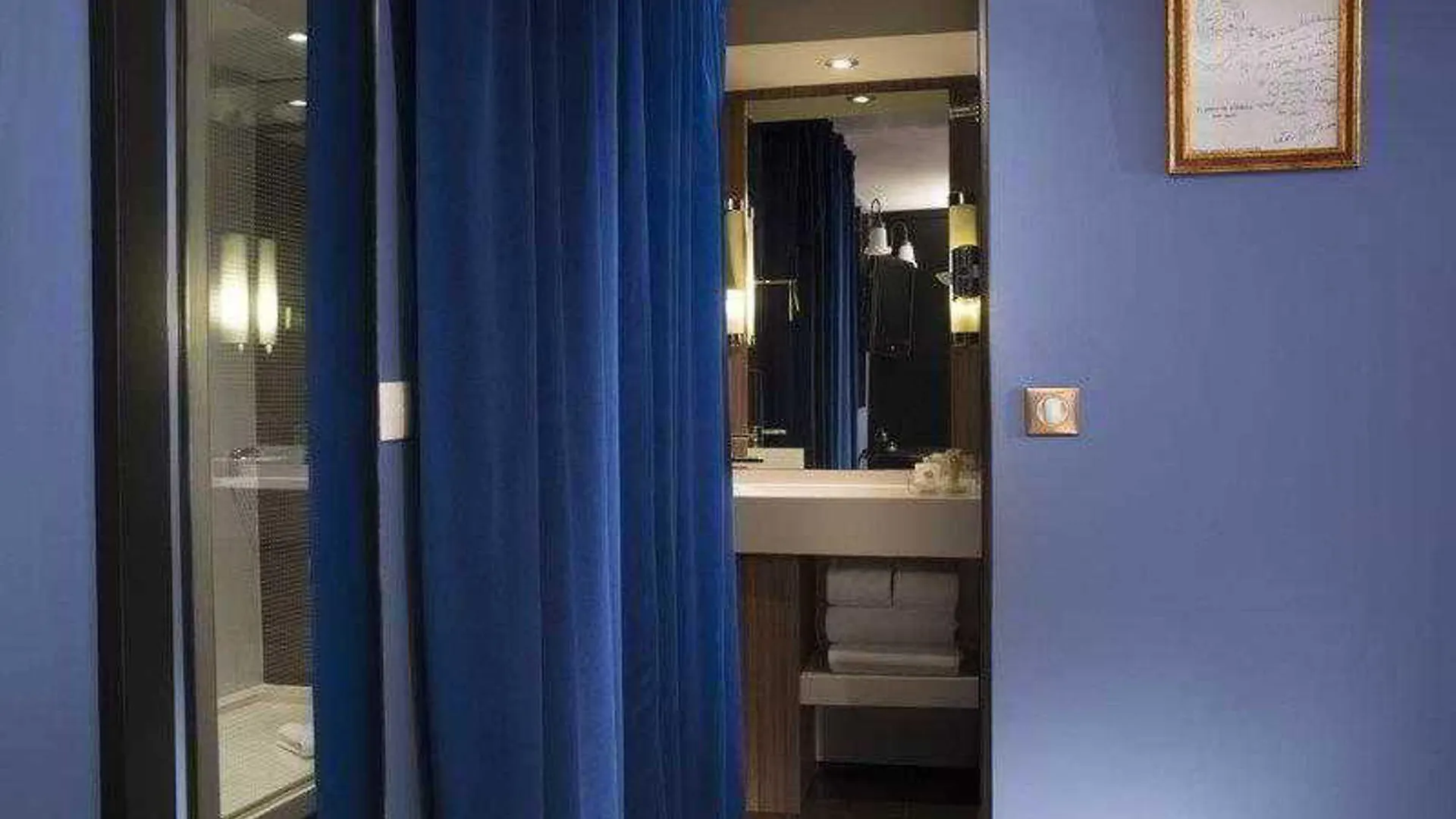 Hotel Les Theatres Paris 4*,