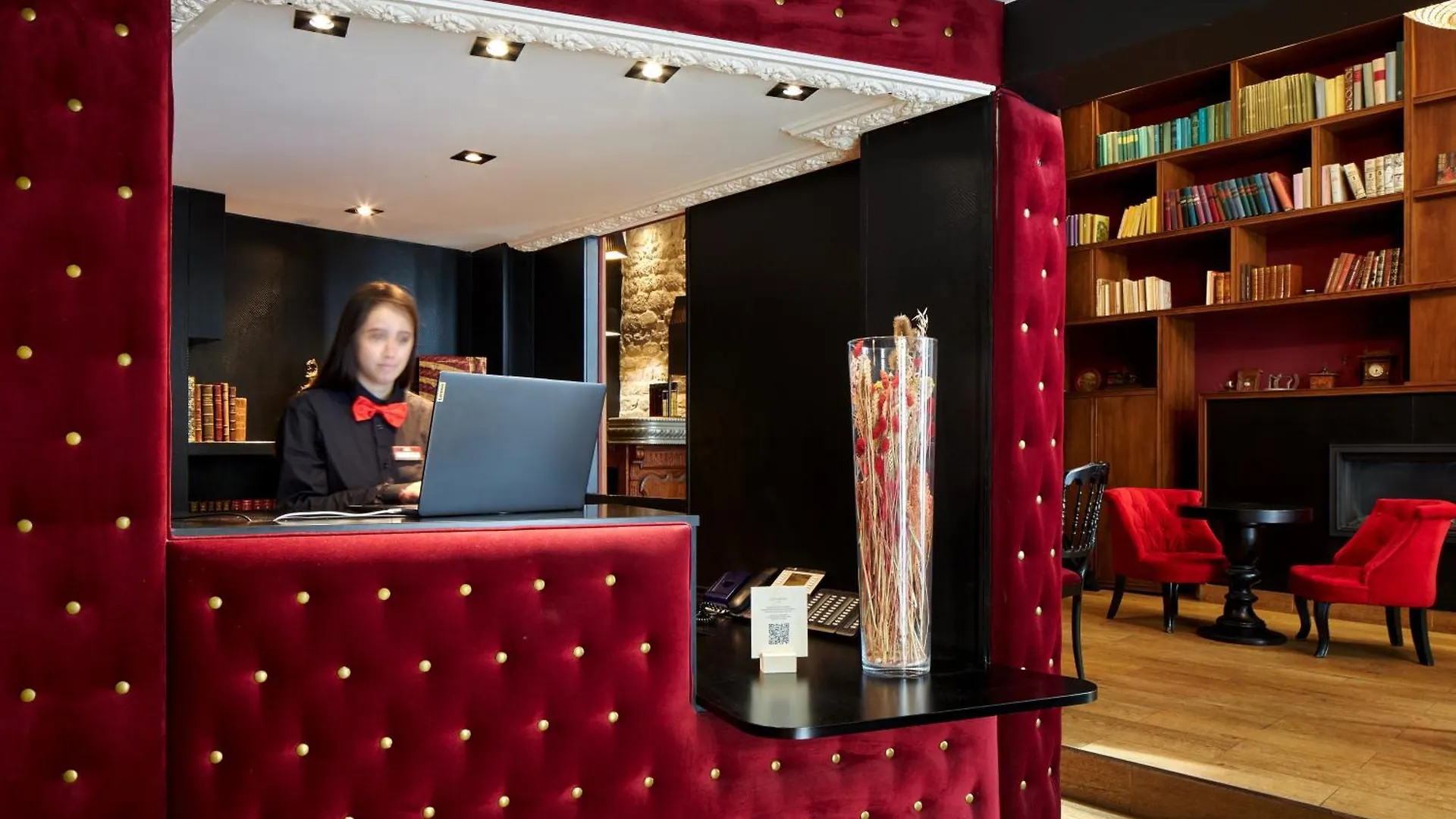 Hotel Les Theatres Paris