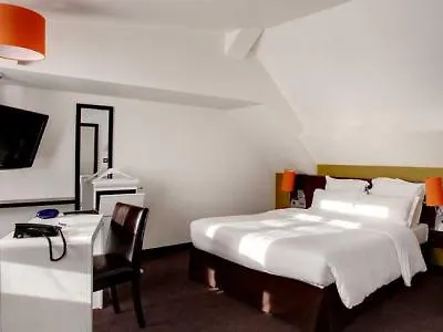 ****  Hotel Les Theatres Paris France